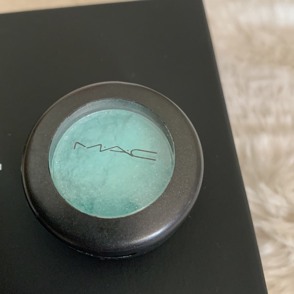 Chanel rouge allure pirate lip gloss & 2 others - Picture 5 of 10